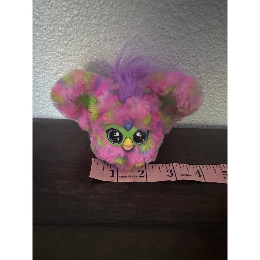 Hasbro Furby Furblets Luv-Lee Mini Friend Green Pixel Plush Clip-On-No Sound
